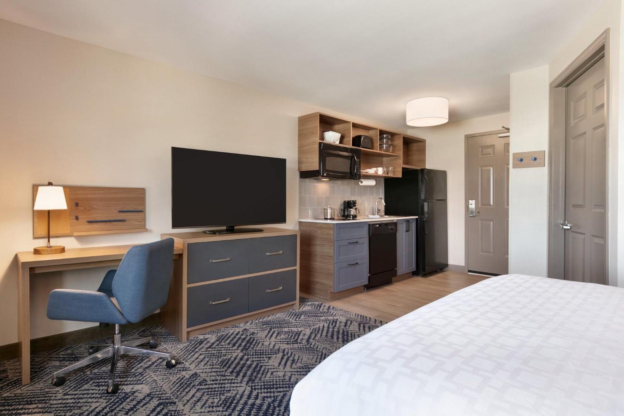 Candlewood Suites Kansas City Northeast By Ihg Bagian luar foto