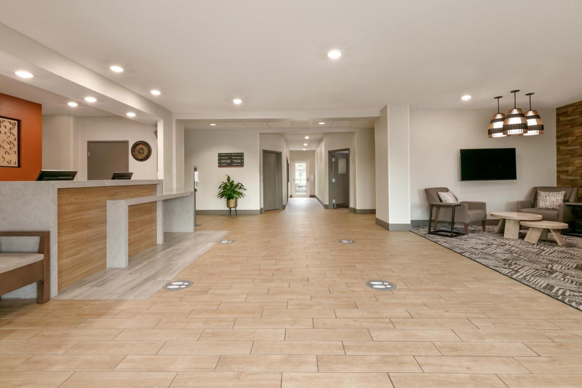 Candlewood Suites Kansas City Northeast By Ihg Bagian luar foto