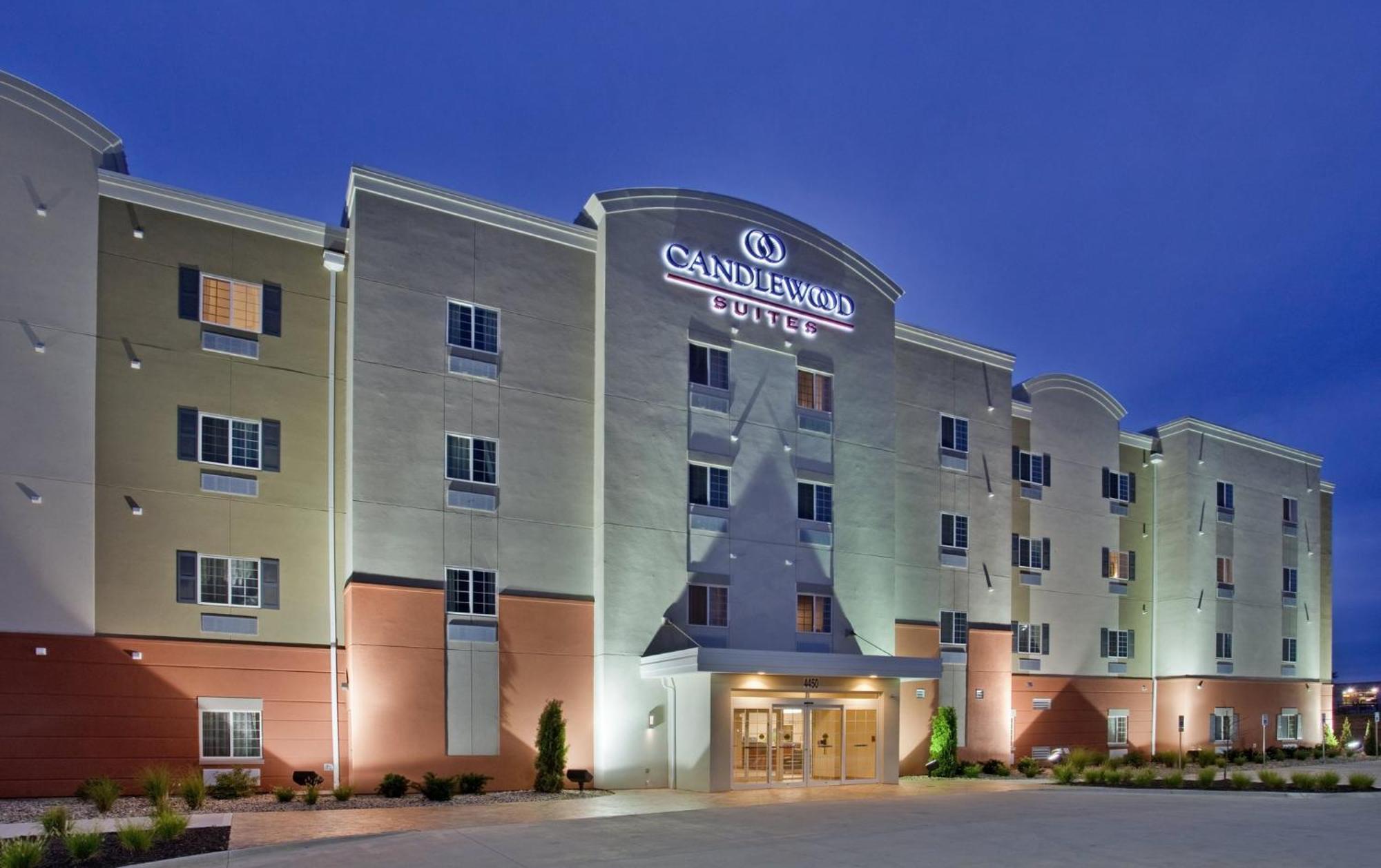 Candlewood Suites Kansas City Northeast By Ihg Bagian luar foto