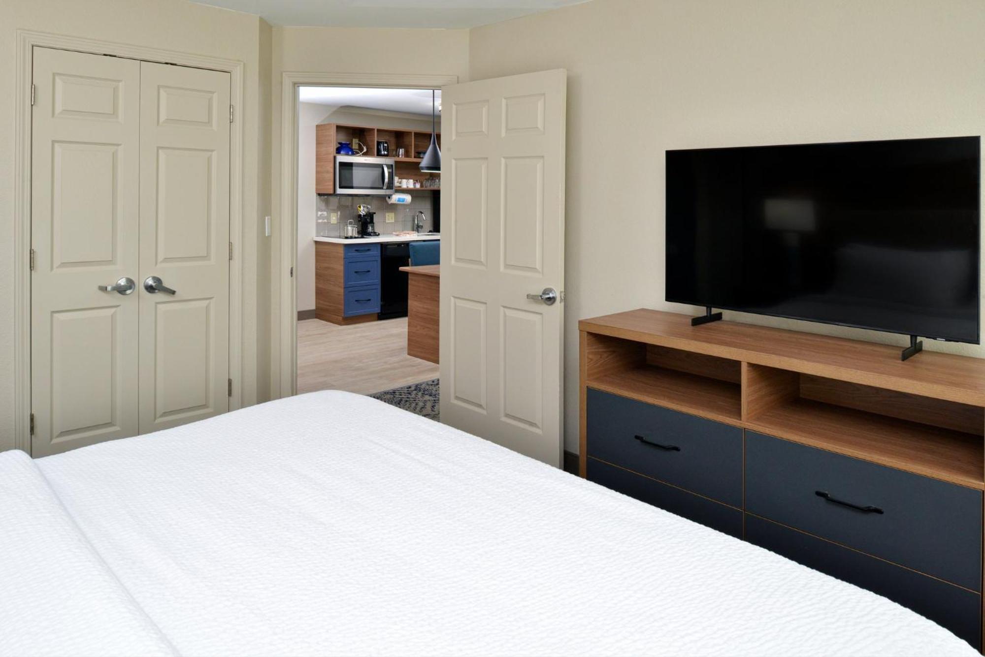 Candlewood Suites Kansas City Northeast By Ihg Bagian luar foto