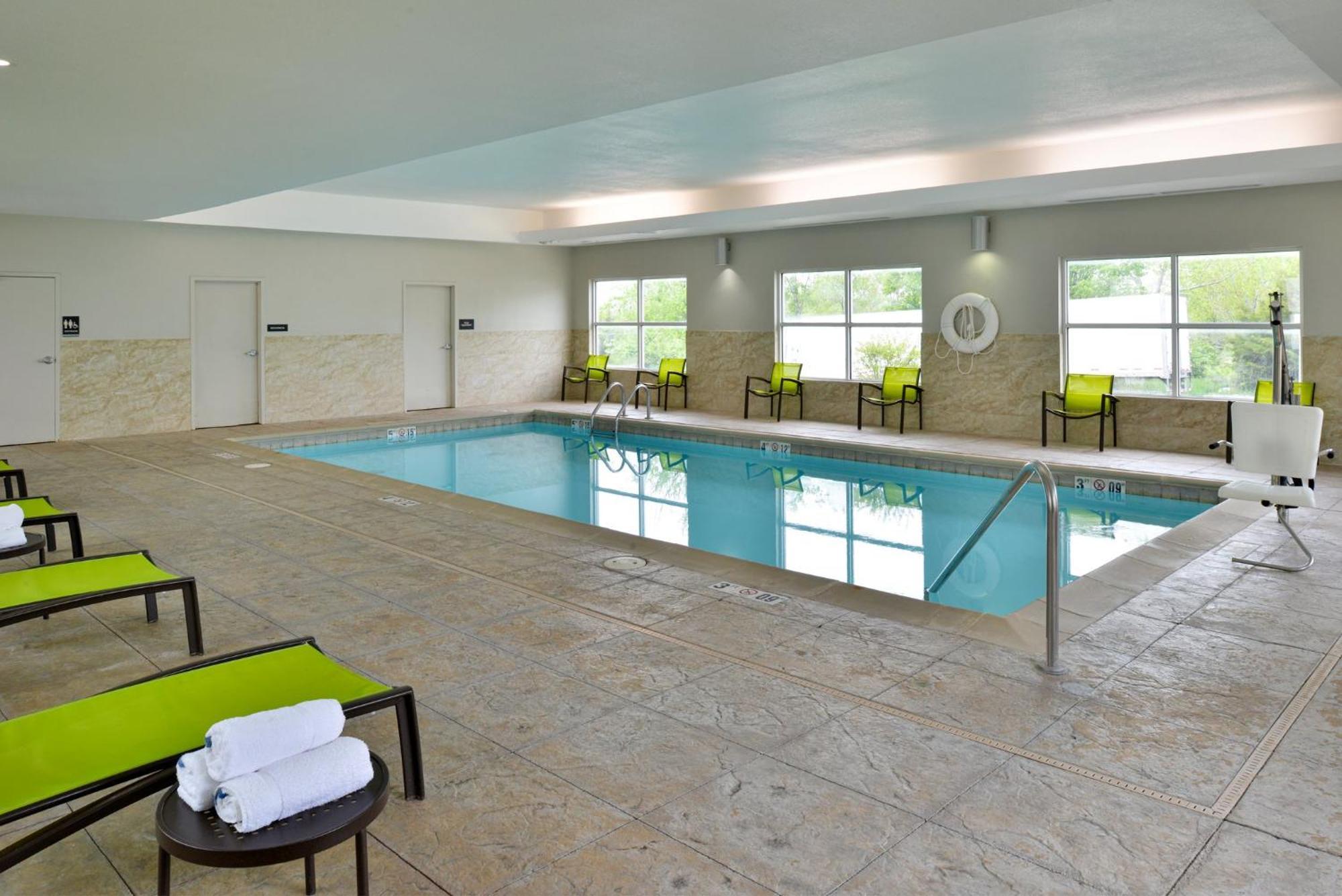 Candlewood Suites Kansas City Northeast By Ihg Bagian luar foto