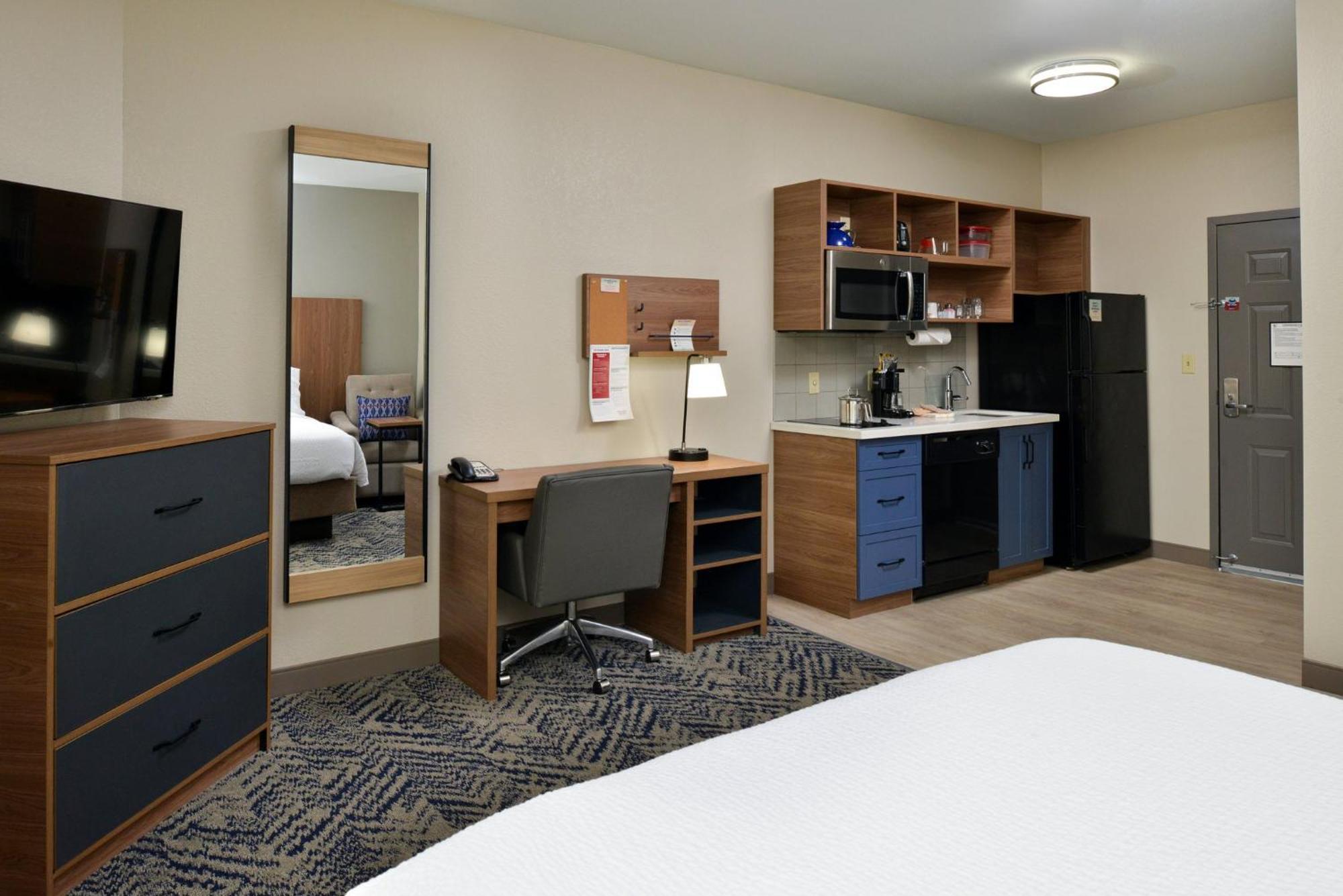 Candlewood Suites Kansas City Northeast By Ihg Bagian luar foto